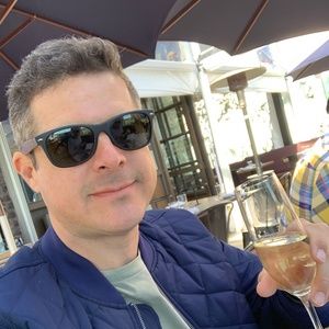 Meet your Posher, Eduardo